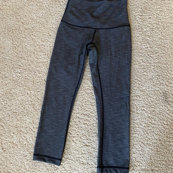 Lululemon wunder under crops - Picture 2 of 4